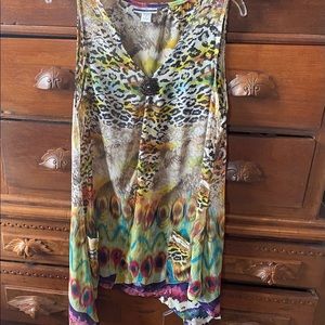 Colorful tunic with asymmetrical hem